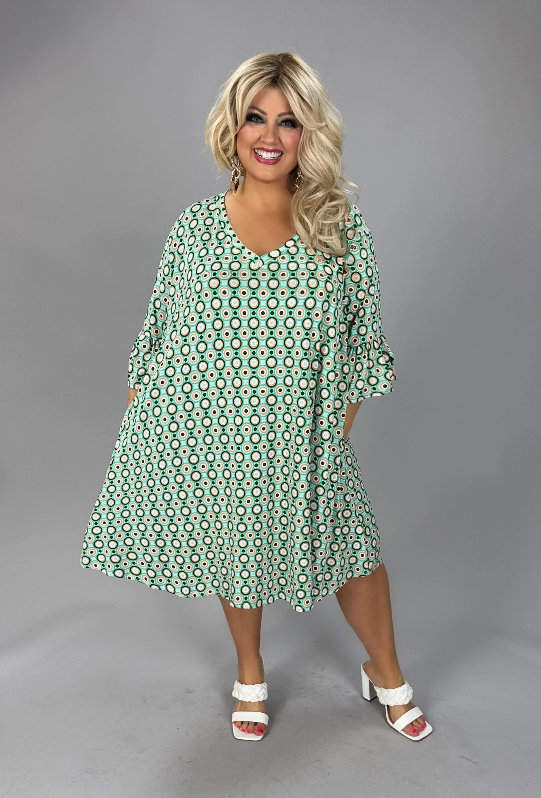 100 PSS {Circle To Circle} Green Circle Print V-Neck Dress EXTENDED PLUS SIZE 2X 3X 4X  TRUE TO SIZE!! - Image 3