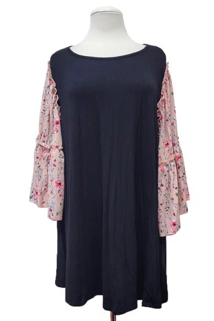 25 CP {Love Like Crazy} Black Top w/Pink Floral Contrast Sleeve EXTENDED PLUS SIZE 1X 2X 3X 4X - Image 2