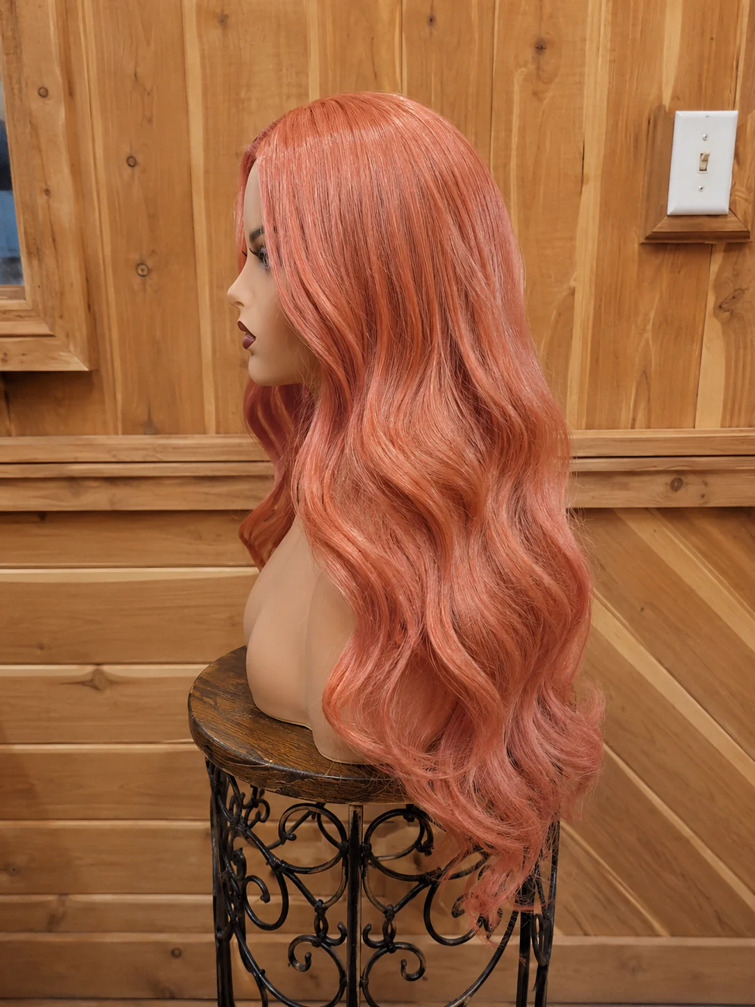 {Carmen} Coral Long Wavy Wig - Image 2