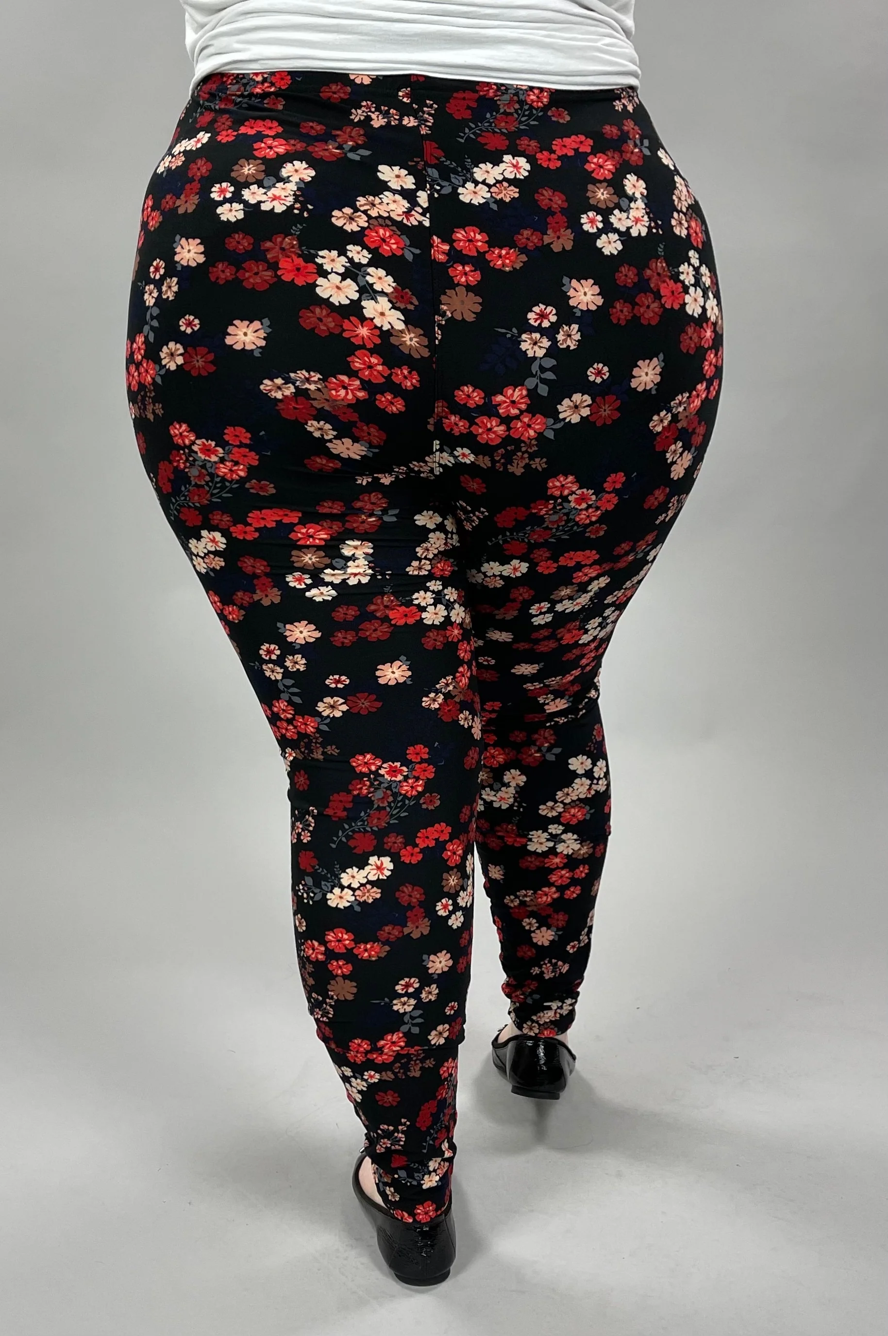 LEG-33 {Daisy Dreams} Black Floral Print Leggings EXTENDED PLUS SIZE 3X/5X - Image 3