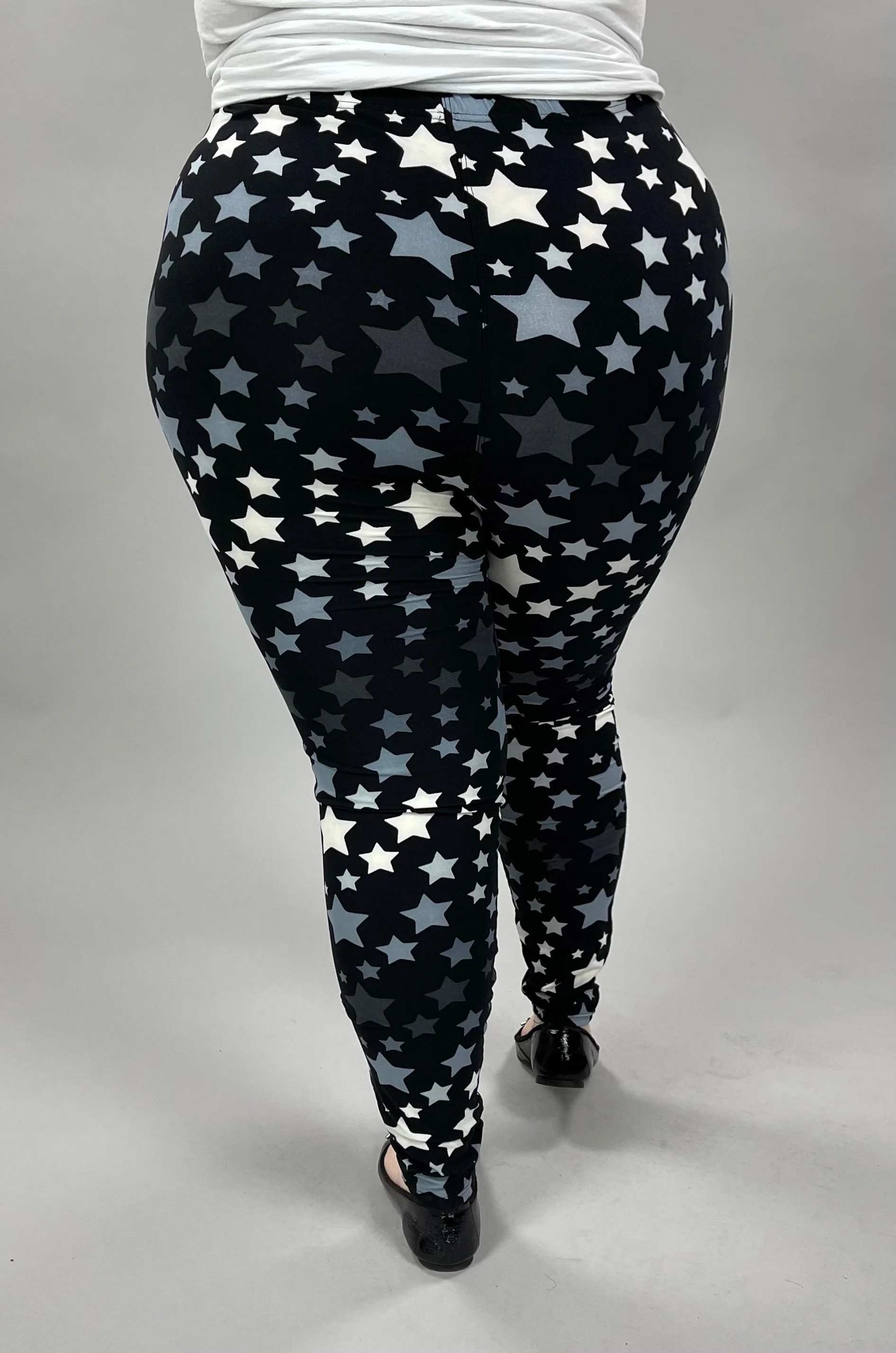 LEG-82 {Dance With The Stars} Black Star Print Leggings EXTENDED PLUS SIZE 3X/5X - Image 3