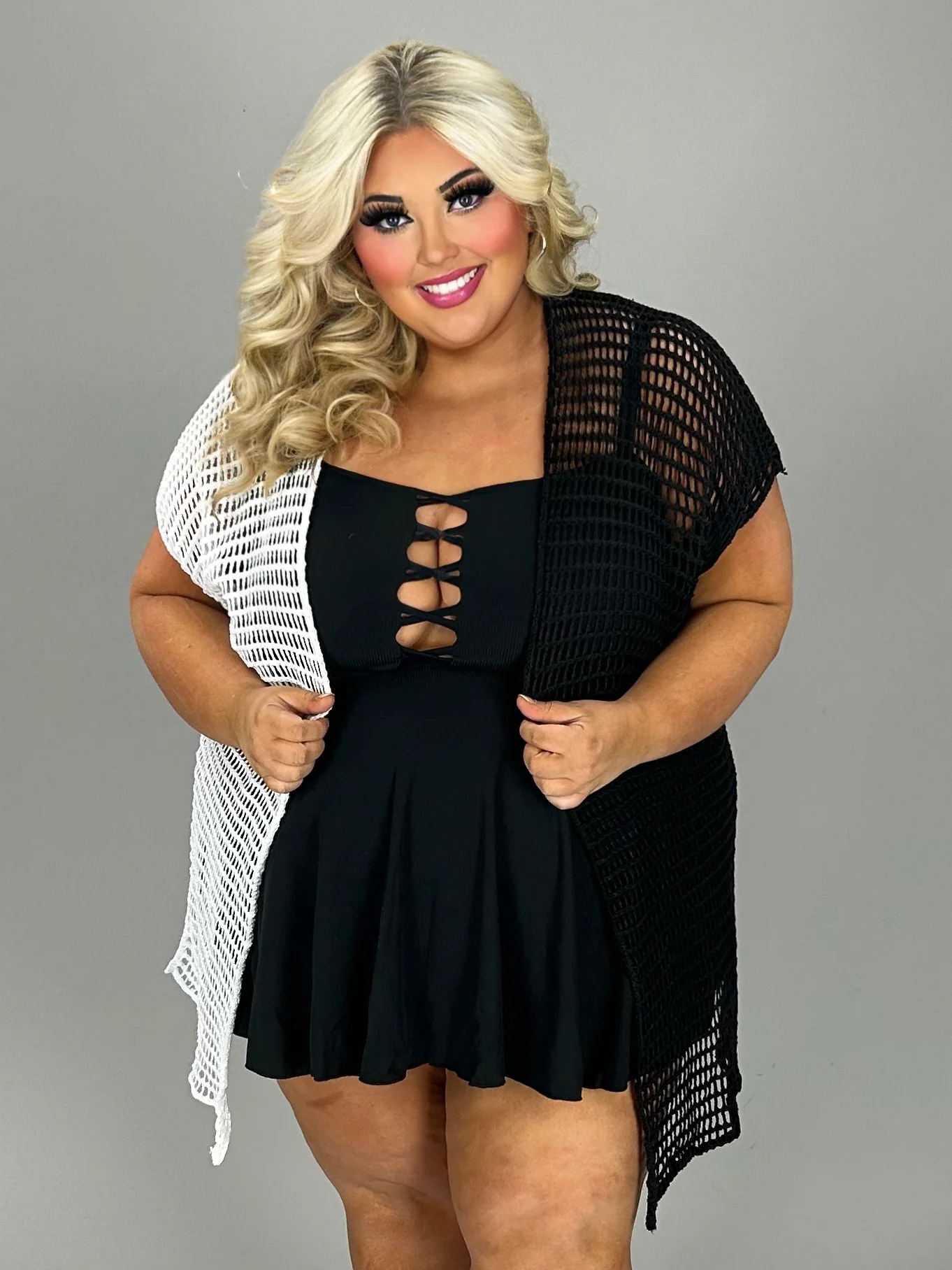 SWIM-Q {Cruella On The Beach} Black/White Open Knit Cover Up CW PLUS SIZE 3X - Image 2